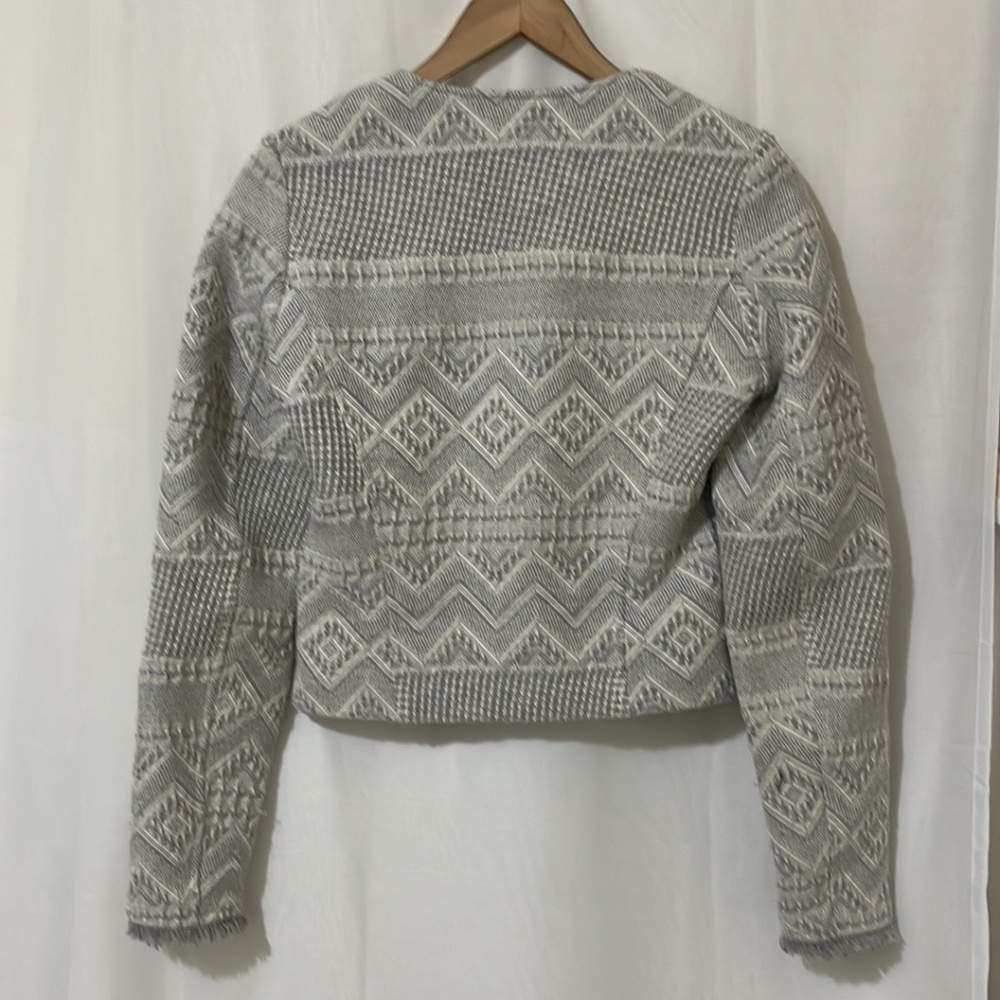 Zara Grey and White Geometric Design Long Sleeve Short Jscket - Picture 4 of 4